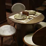 The Hh Point Hotell