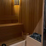 The Hh Point Hotell