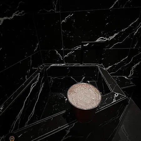 فندق The Hh Point تيرانا