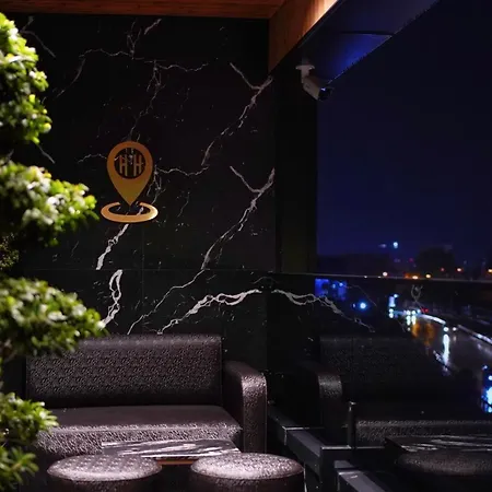 The Hh Point فندق 5*